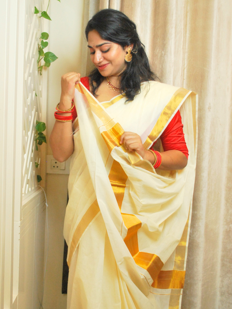 Kasavu Traditional Kerala Cotton Saree – White & Gold