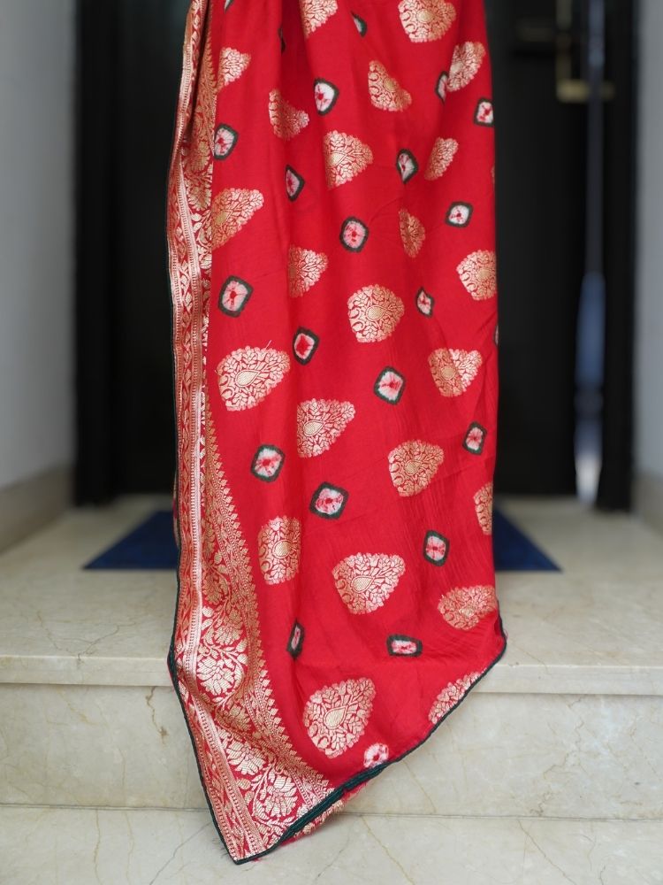 Bandhej Saree with Banarsi Zari Work