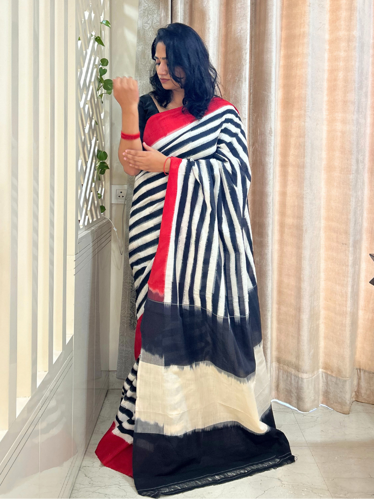 Handwoven Pochampally Double Ikat Cotton Saree