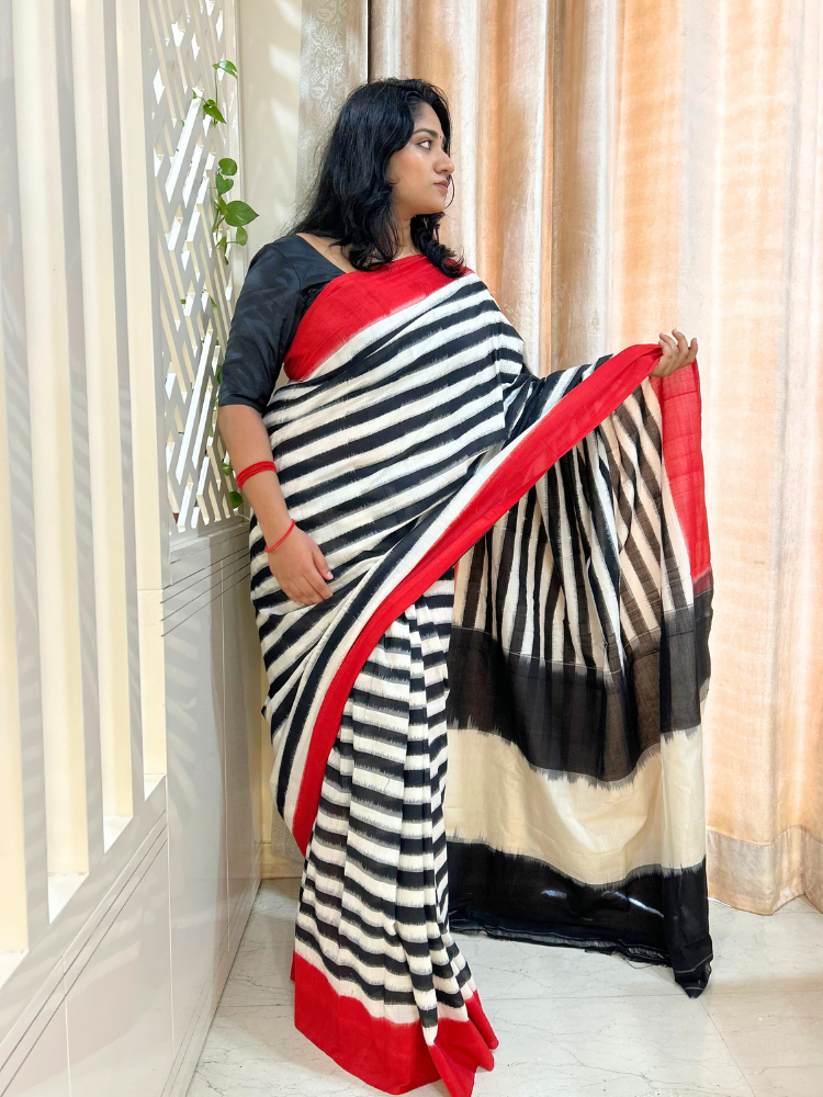 Handwoven Pochampally Double Ikat Cotton Saree