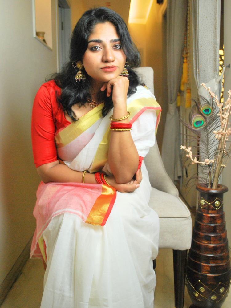 Kasavu Traditional Kerala Cotton Saree – White, Red & Gold