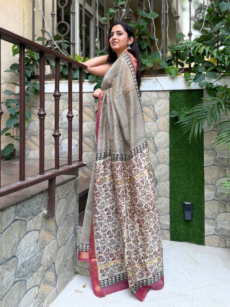 Royal Harmony – Black & Pink Maheshwari Silk Cotton Saree with Check Print