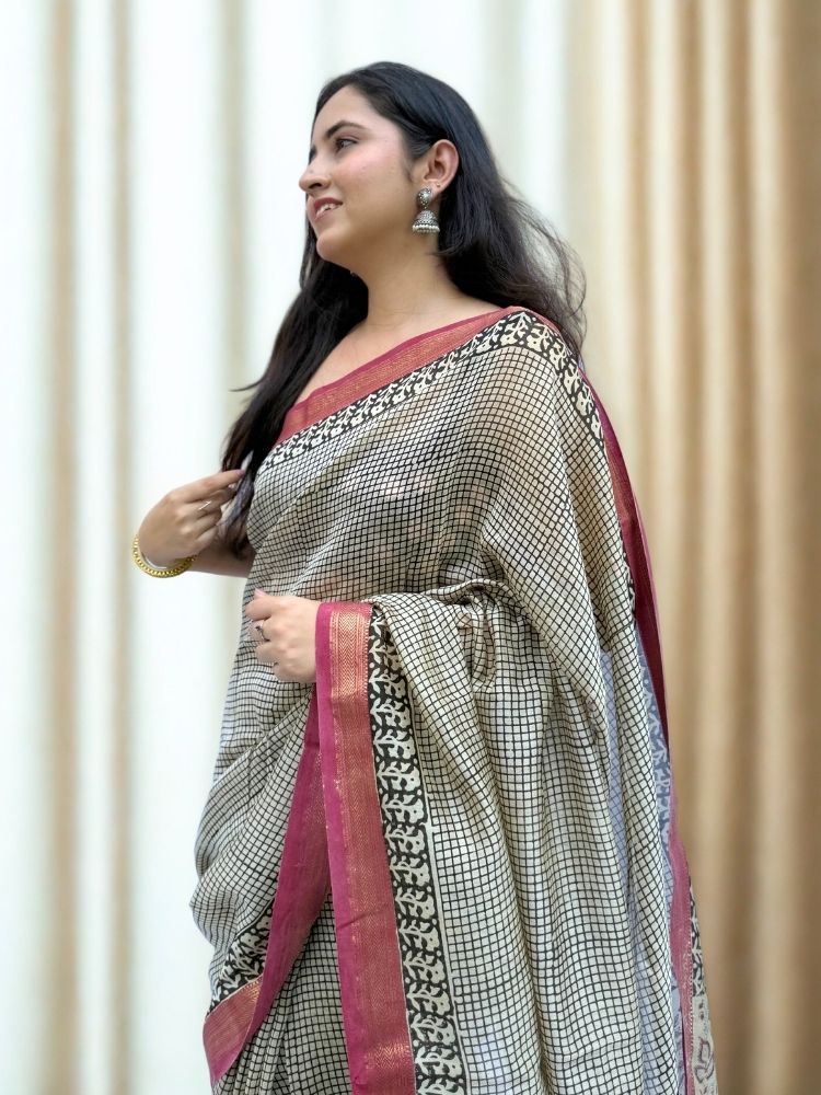 Royal Harmony – Black & Pink Maheshwari Silk Cotton Saree with Check Print