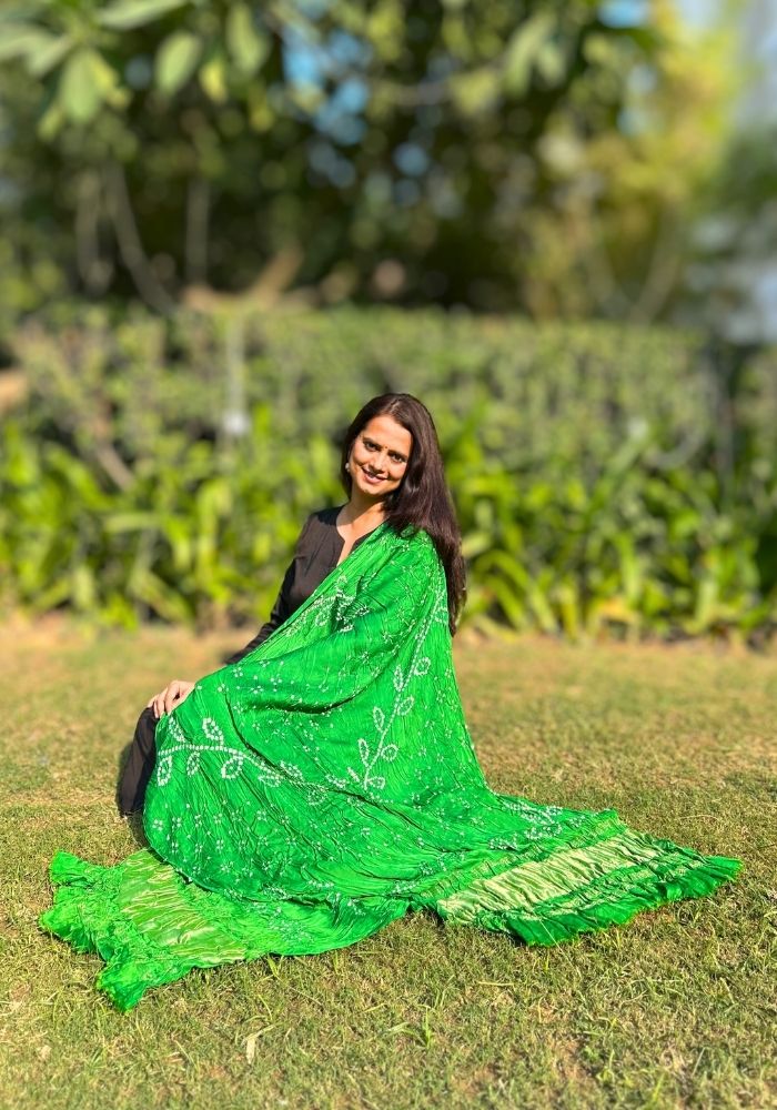 Emerald Green Pure Gajji Silk Lehriya Bandhani Dupatta with Zari Border