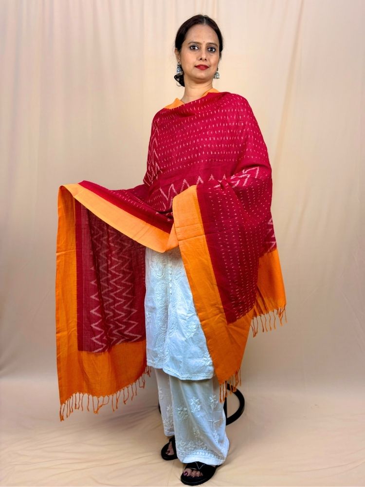 Radiant Weaves – Red & Yellow Pochampally Single Ikat Cotton Dupatta