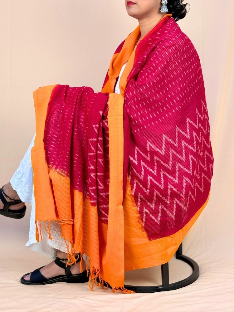 Radiant Weaves – Red & Yellow Pochampally Single Ikat Cotton Dupatta