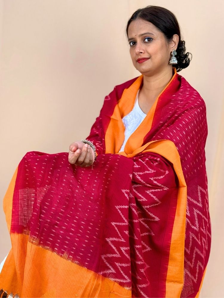Radiant Weaves – Red & Yellow Pochampally Single Ikat Cotton Dupatta