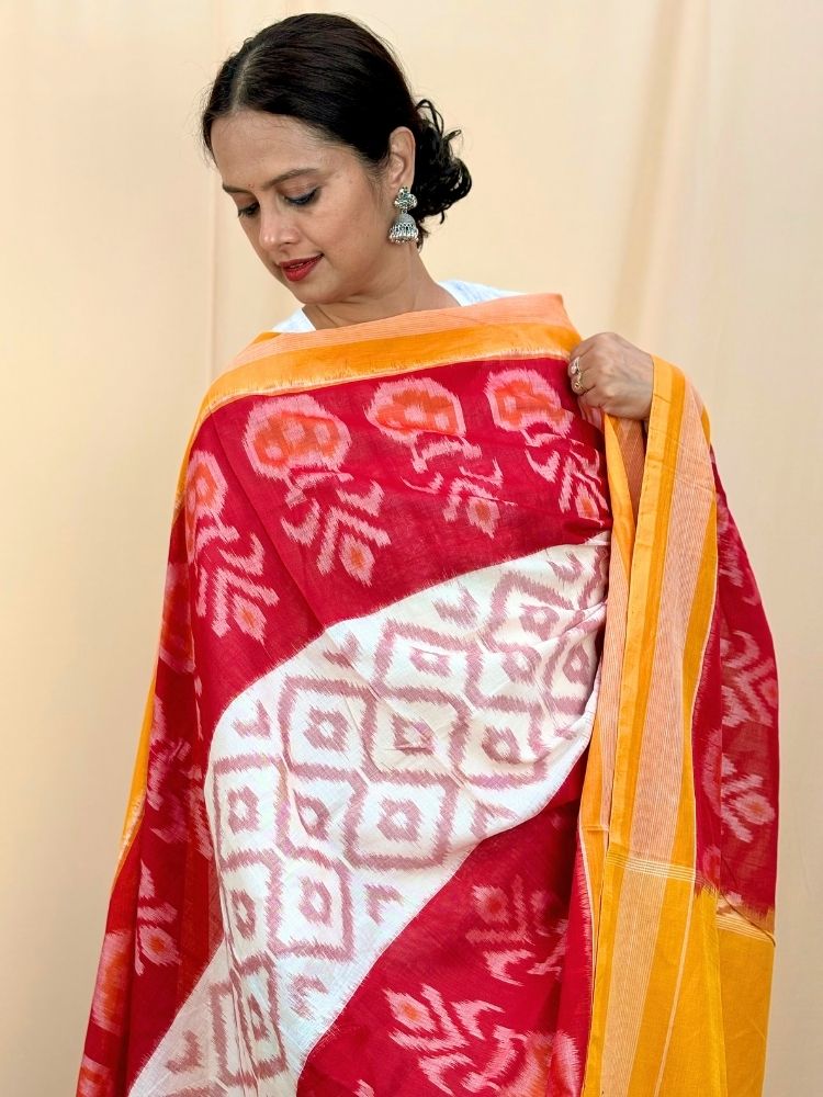Ethereal Harmony – White & Red Pochampally Double Ikat Cotton Dupatta