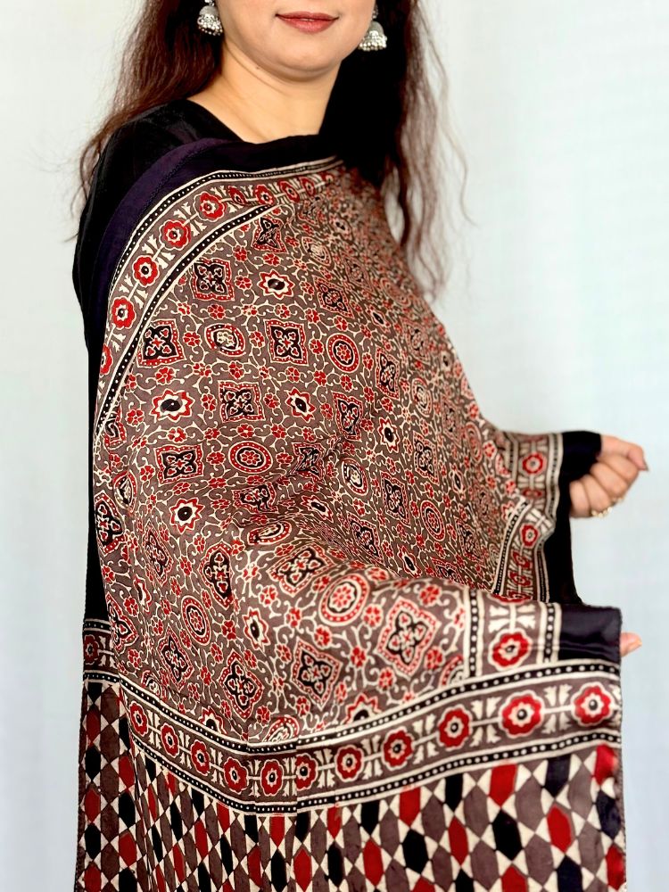 Mystic Mauve – Modal Silk Ajrakh Hand Block Stole